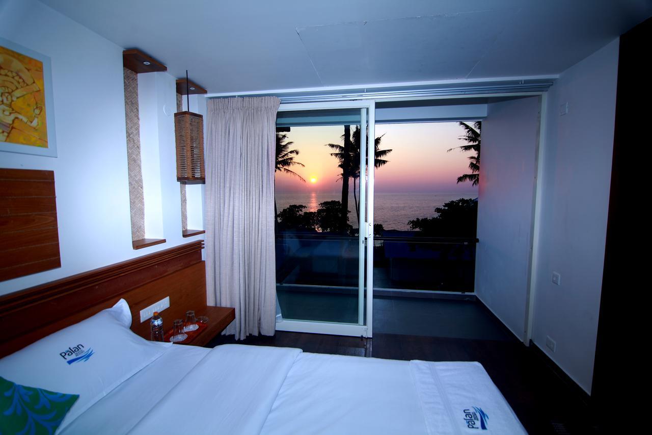 Palan Beach सहारा Varkala